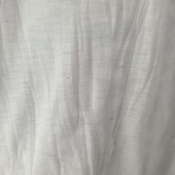 Urban White Graphic Women's Tunic - Picture 5 of 10